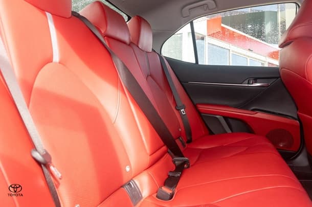 2021 Toyota Camry Hybrid SX image 9