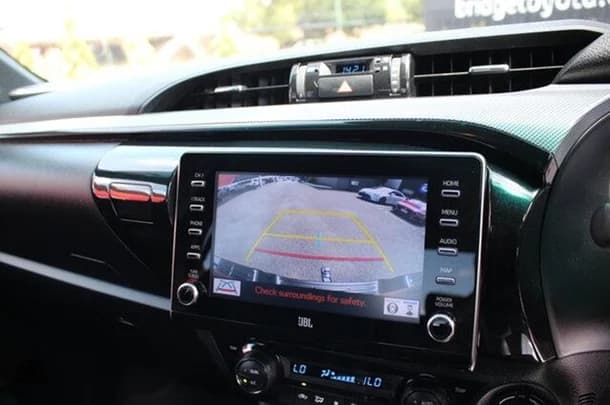 2023 Toyota Hilux GR-S image 19