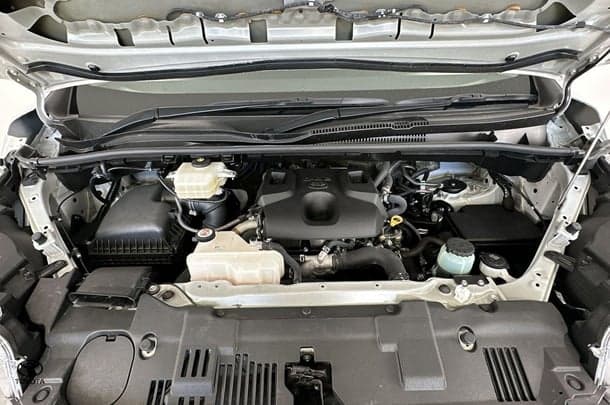 2019 Toyota Hiace LWB image 23