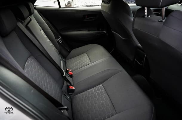 2020 Toyota Corolla Hatch Hybrid Ascent Sport image 9