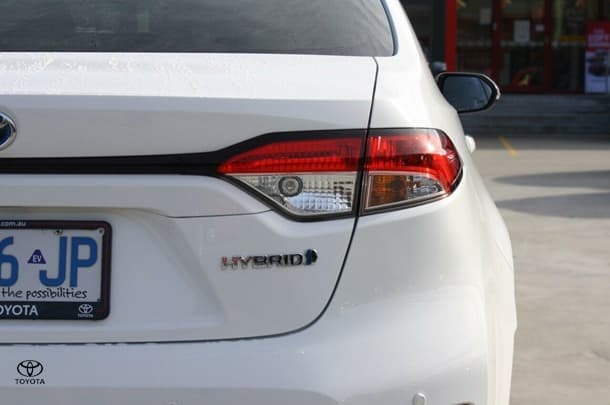 2021 Toyota Corolla Sedan Hybrid Ascent Sport image 9