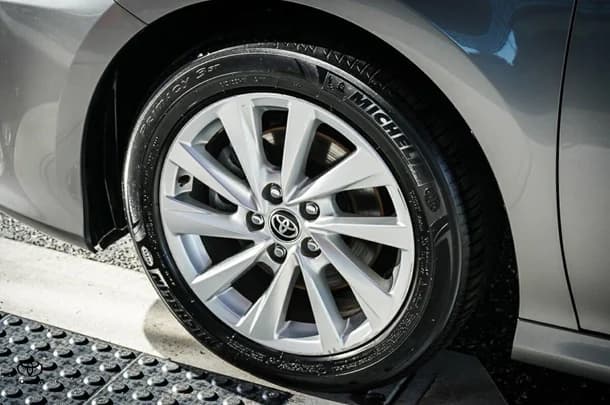 2022 Toyota Camry Ascent image 5