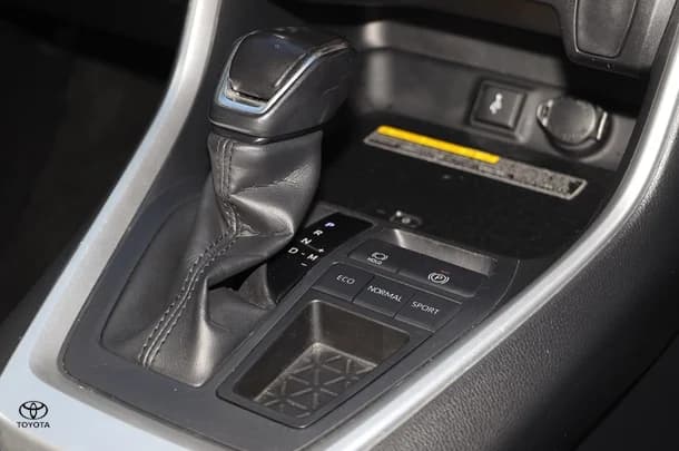 2021 Toyota RAV4 GXL-2WD image 16