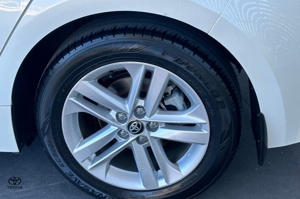 2018 Toyota Corolla Ascent Sport image 10