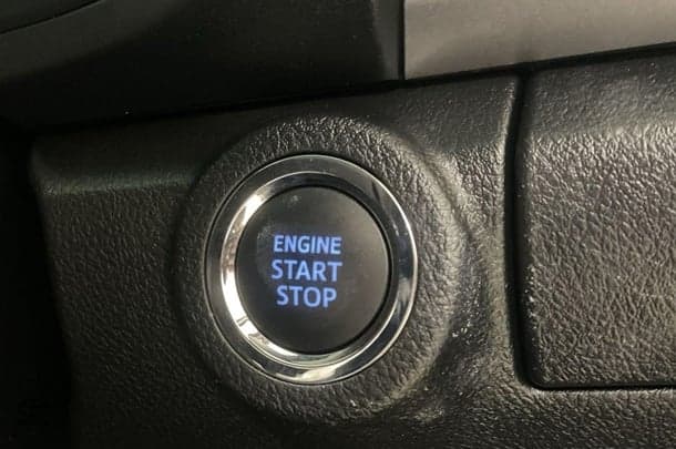 2023 Toyota Hilux SR5 image 12