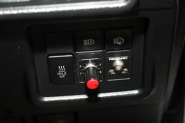 2019 Toyota Prado GXL image 15