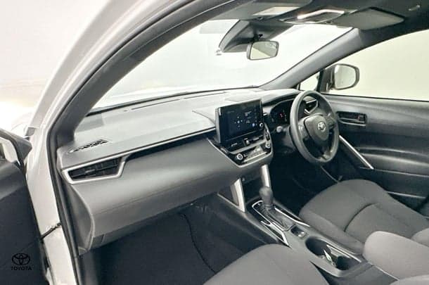 2022 Toyota Corolla Cross Petrol GX image 17