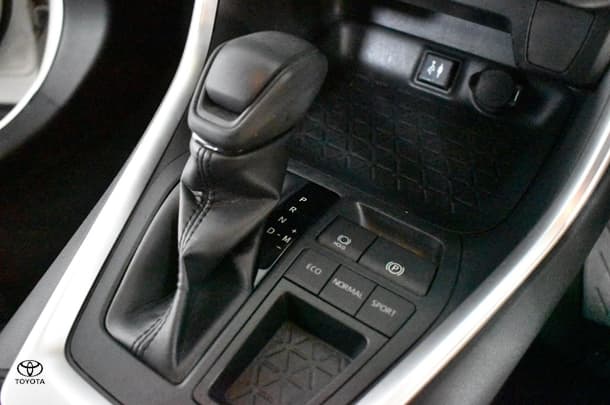 2019 Toyota RAV4 GX-2WD image 20