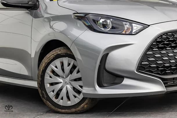 2024 Toyota Yaris Ascent Sport image 22