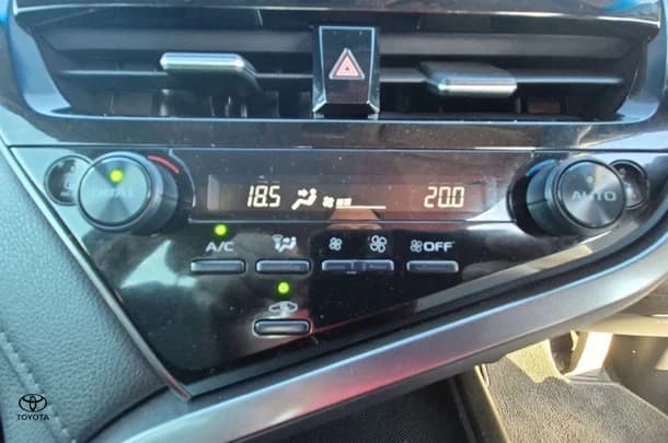 2021 Toyota Camry Hybrid Ascent image 18