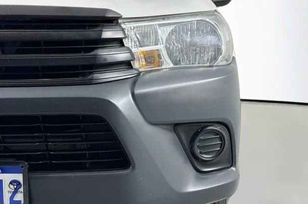 2020 Toyota Hilux Workmate image 3