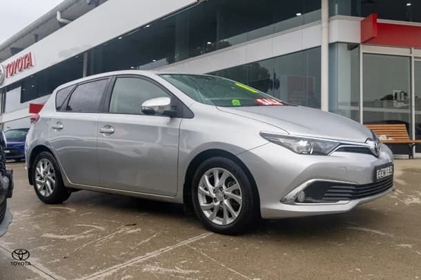 2017 Toyota Corolla Ascent Sport image 3