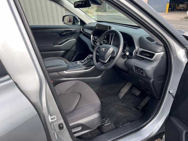 2023 Toyota Kluger GX AWD image 10