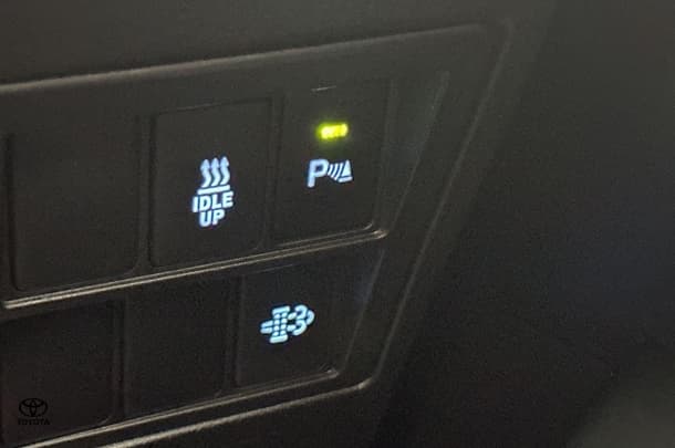 2022 Toyota Hilux SR5 image 33
