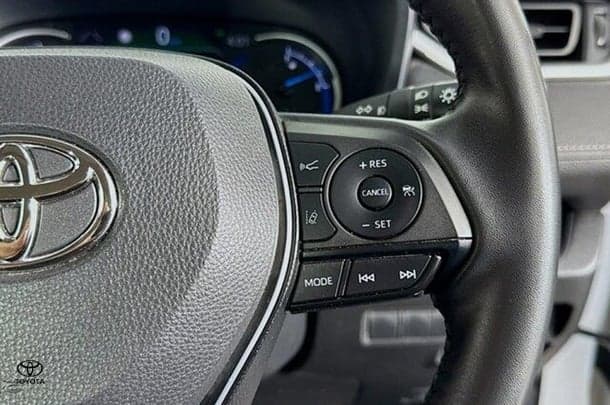 2023 Toyota Rav4 Hybrid GX image 18