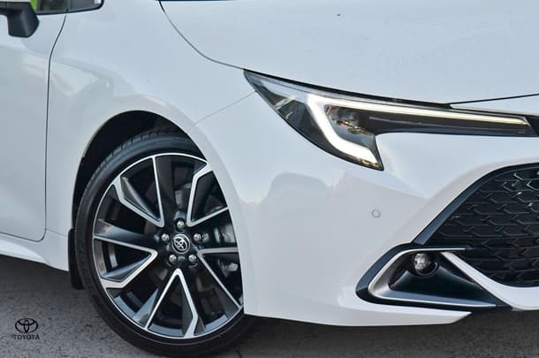 2024 Toyota COROLLA ZR image 2