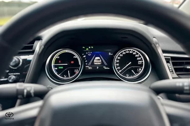 2018 Toyota Camry Hybrid Ascent Sport image 14