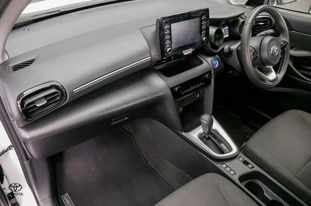 2024 Toyota Yaris Cross Hybrid GX image 20