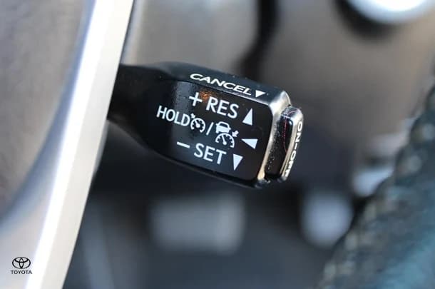 2023 Toyota Hilux 4x4 SR5 image 22