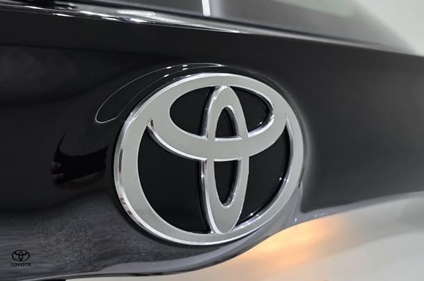 2024 Toyota Yaris Ascent Sport image 7
