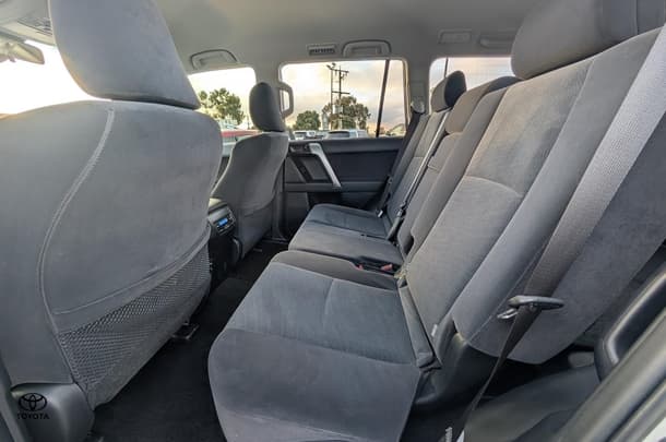 2021 Toyota Prado GXL image 28