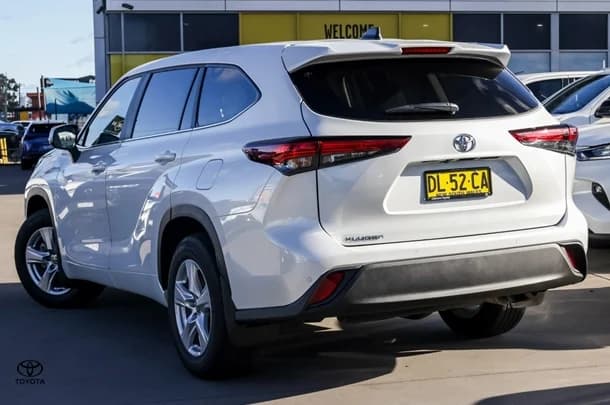 2023 Toyota KLUGER GX-2WD image 3