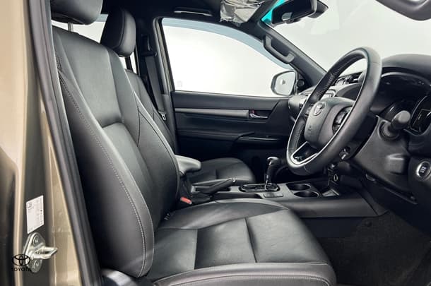 2023 Toyota Hilux 4x4 Rogue image 15