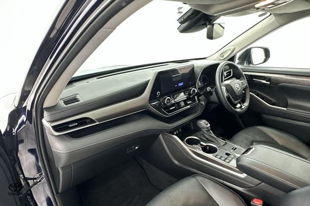 2023 Toyota Kluger 4x2 GRANDE image 20