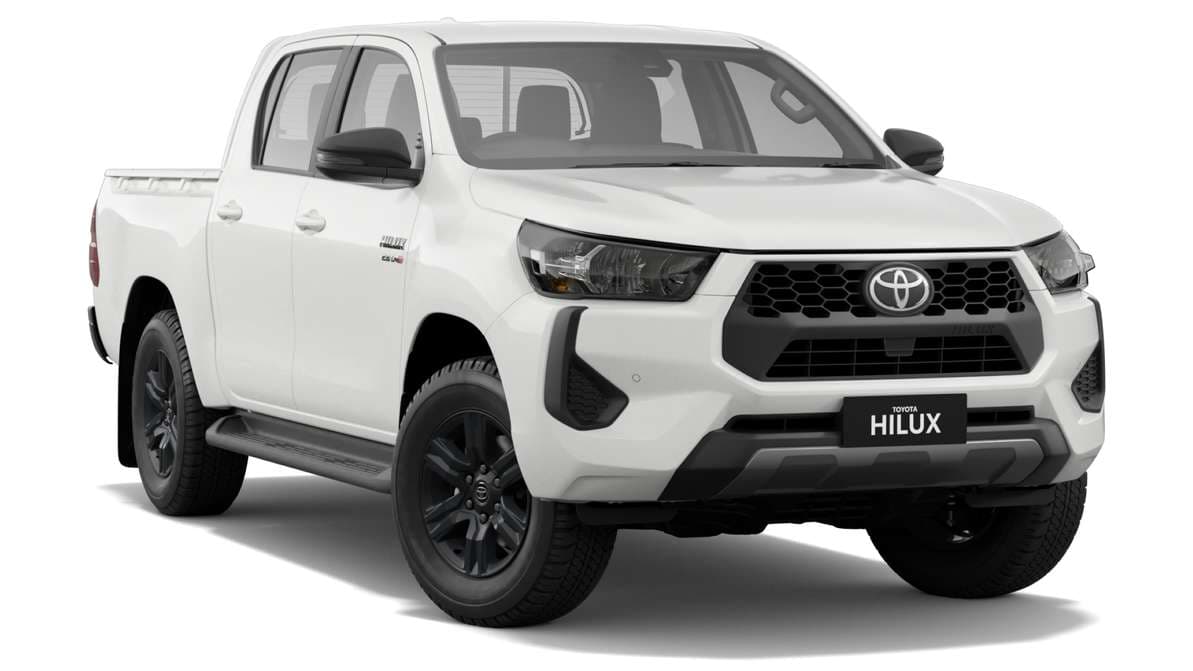2025 Toyota Hilux 4x4 SR 48V Diesel Double-Cab Pick-Up image 1