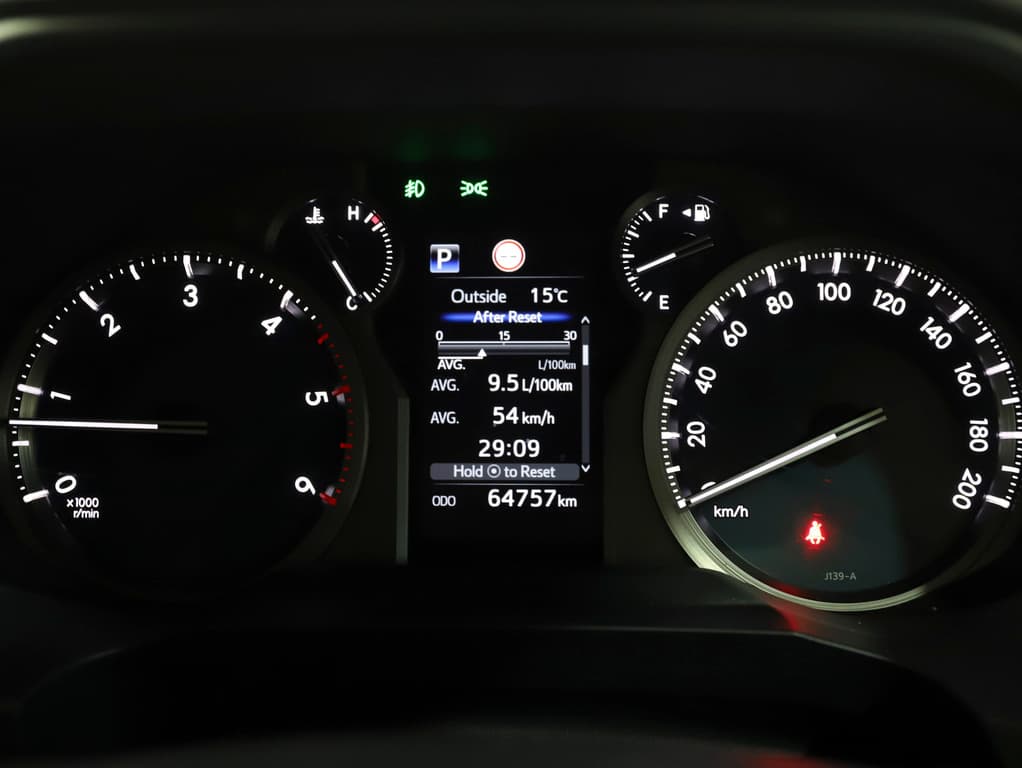 2021 Toyota Prado GXL image 9