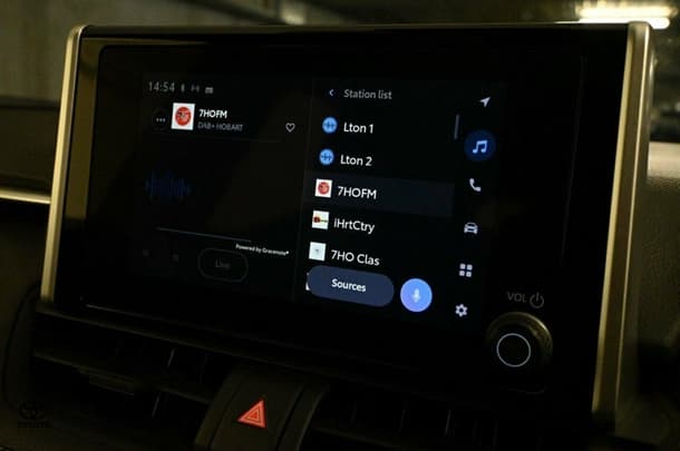 2023 Toyota Rav4 Hybrid GX AWD image 15