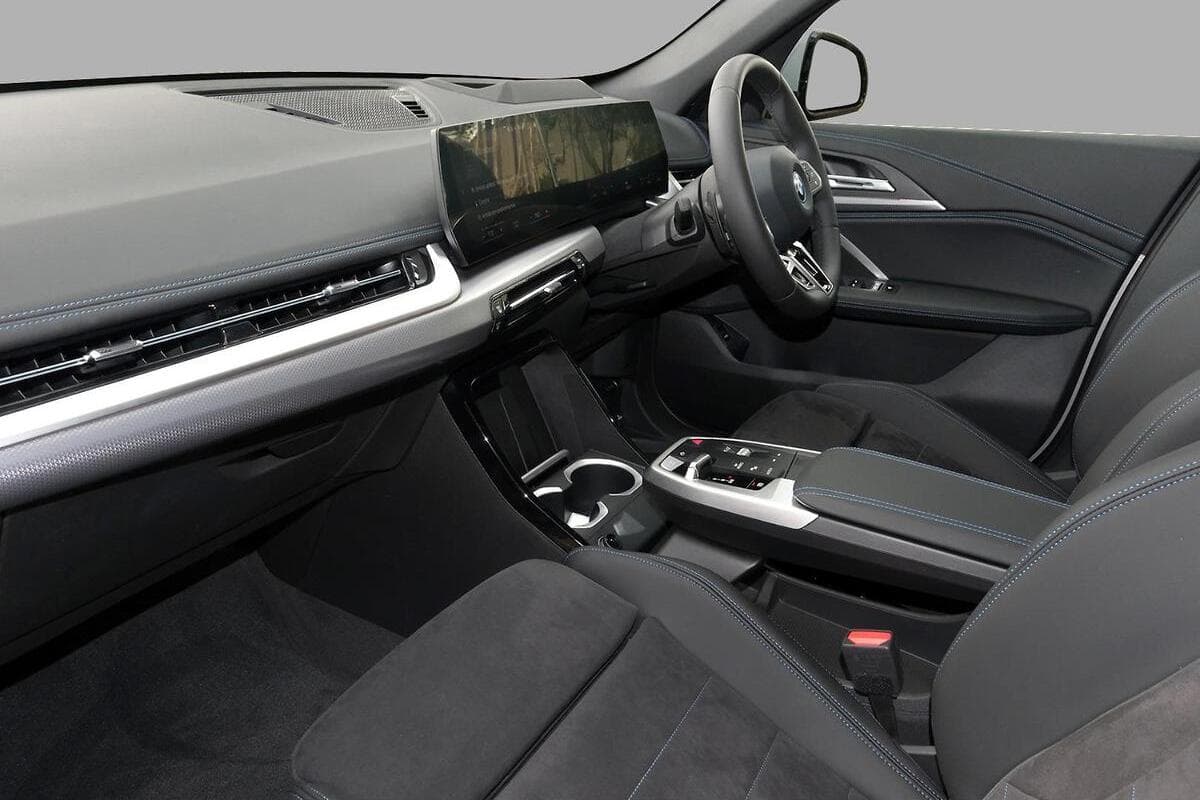 2025 BMW iX1 xDrive30 M Sport U11 Auto AWD image 7