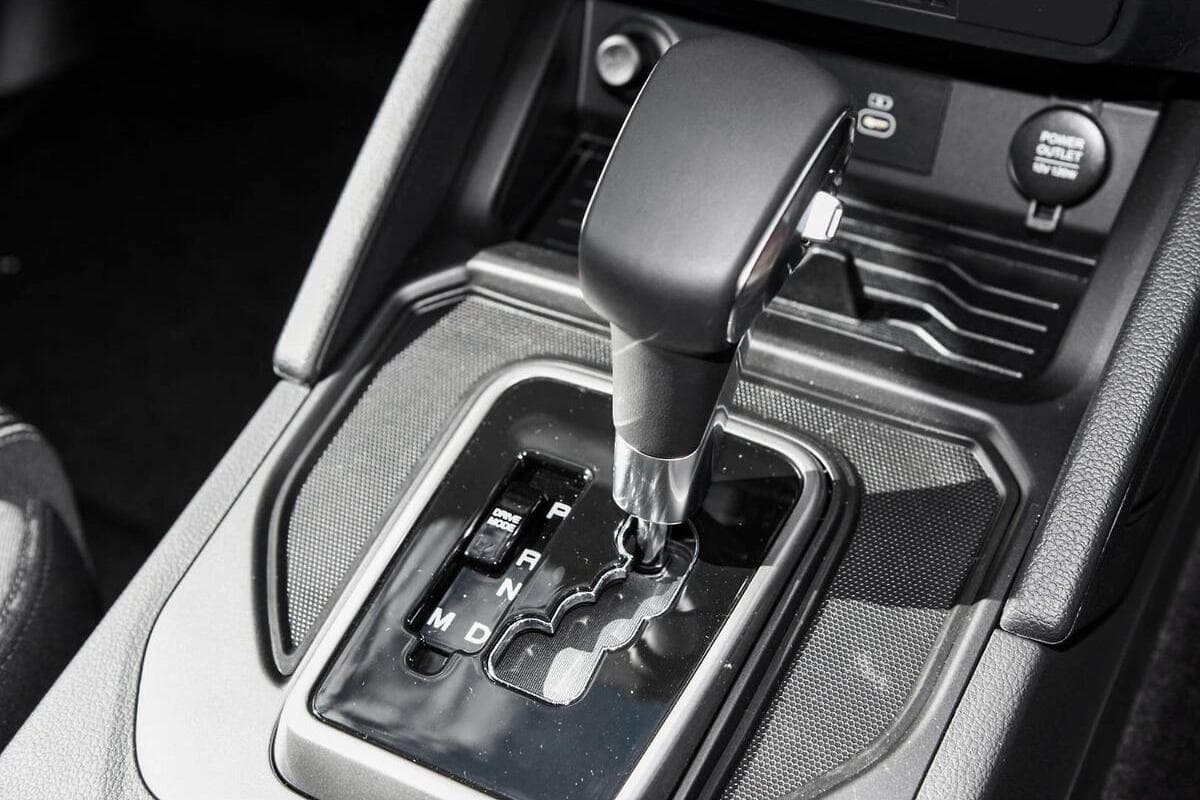 2025 KGM SsangYong Musso ELX Auto 4x4 MY24 image 17