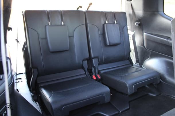 2023 Toyota Landcruiser Sahara image 19