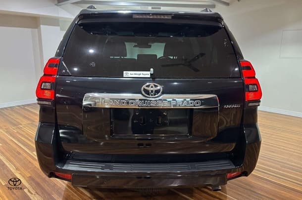 2021 Toyota Prado Kakadu image 7