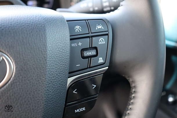 2024 Toyota Camry Hybrid SL image 25