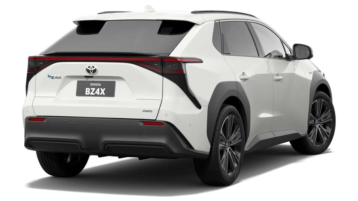 2024 Toyota bZ4X AWD image 3