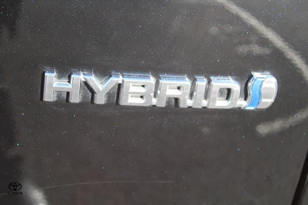 2023 Toyota Corolla Cross Hybrid GX image 14