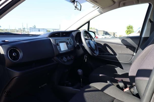 2019 Toyota Yaris Ascent image 23