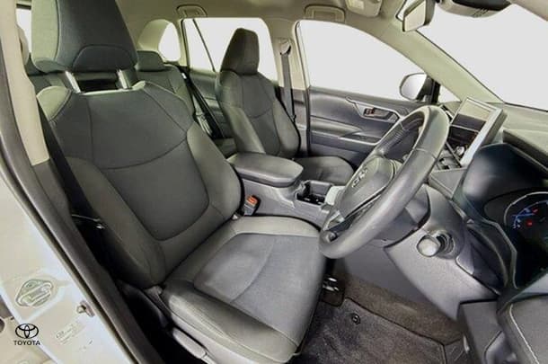 2023 Toyota Rav4 Hybrid GX image 12