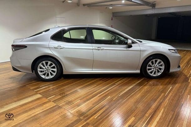 2021 Toyota Camry Ascent image 12
