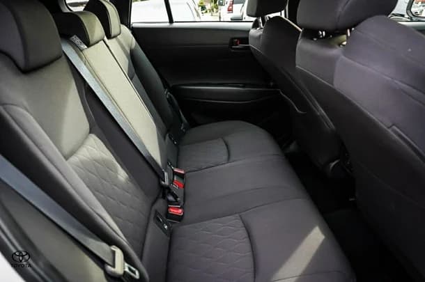 2024 Toyota Corolla Cross GX image 9