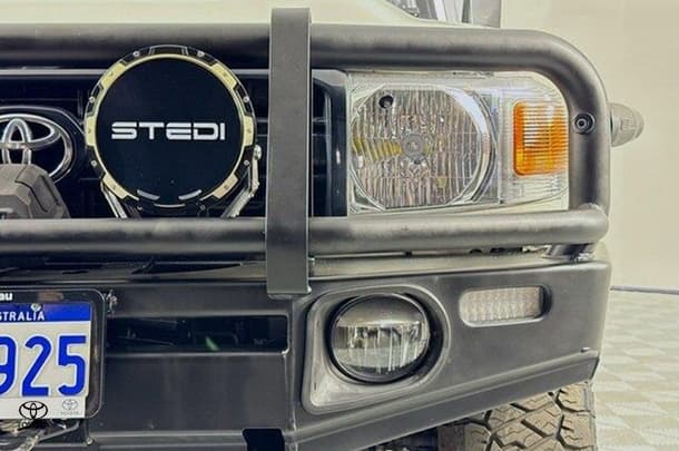 2022 Toyota LANDCRUISER MILITARY WorkMate image 3