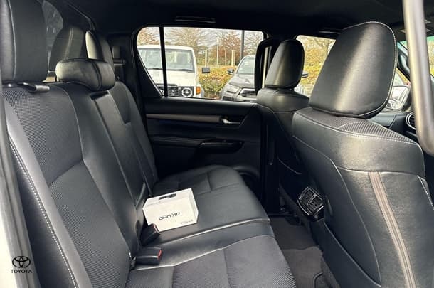 2020 Toyota HILUX Rogue image 25