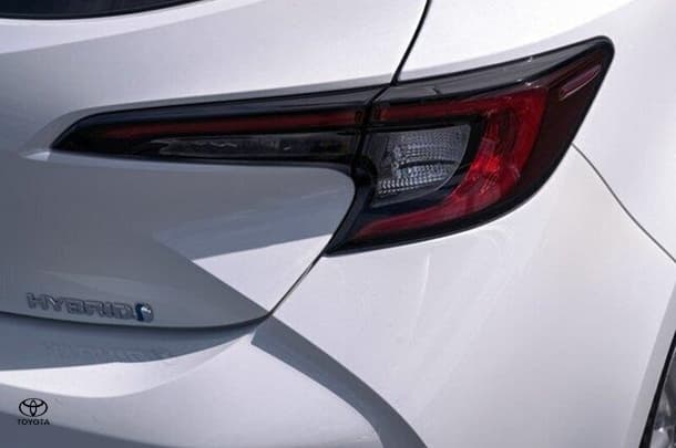2024 Toyota Corolla Hatch Hybrid Ascent Sport image 13