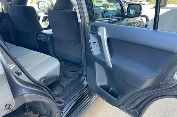 2021 Toyota Landcruiser Prado GXL image 14