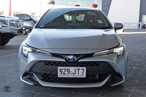 2024 Toyota Corolla Hatch Hybrid Ascent Sport image 5