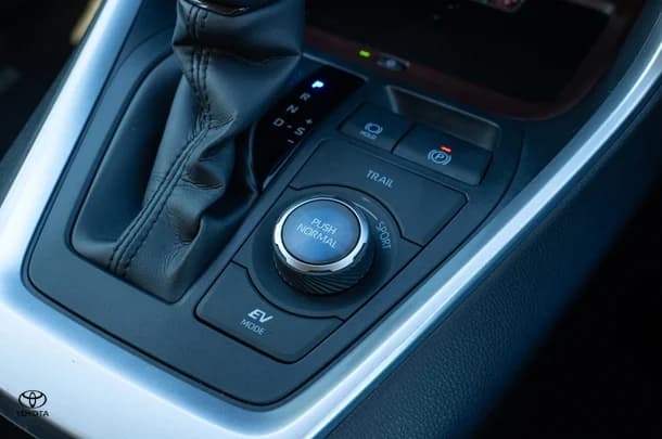 2022 TOYOTA RAV4 Hybrid Cruiser-AWD image 18