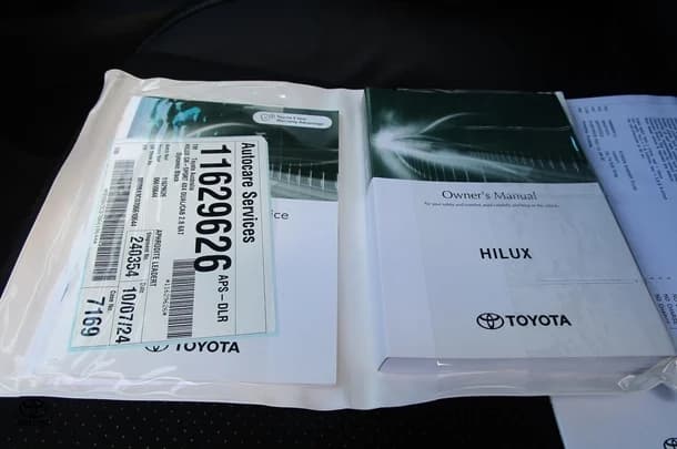 2024 Toyota Hilux GR-S image 28