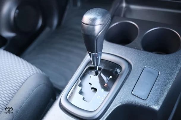 2021 Toyota Hilux 4x2 Workmate image 16